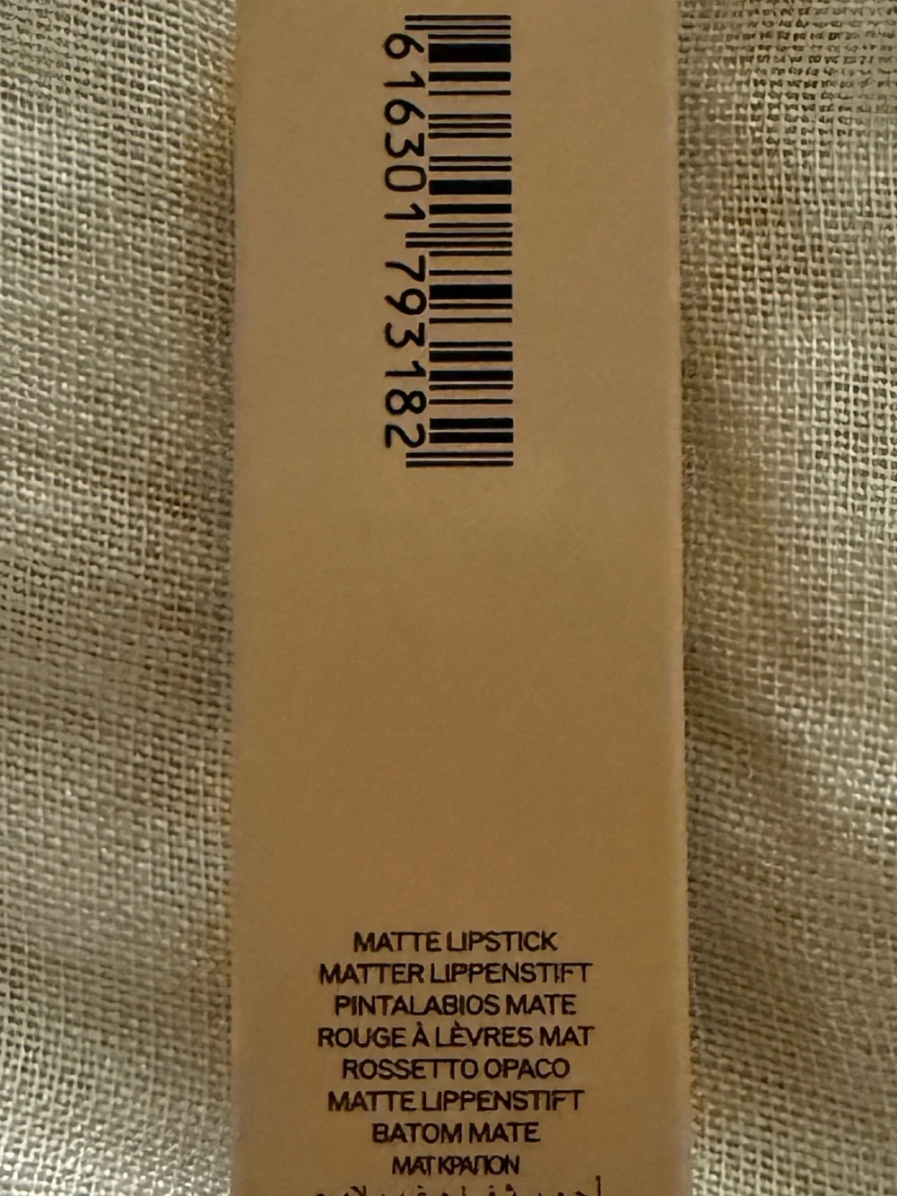 Burberry Kisses Matte Lip Colour - Nude Beige